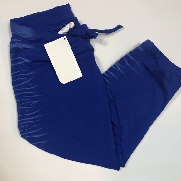 Fabletics Pants - NWT Fabletics Hamilton Printed Sweatpants Size XS